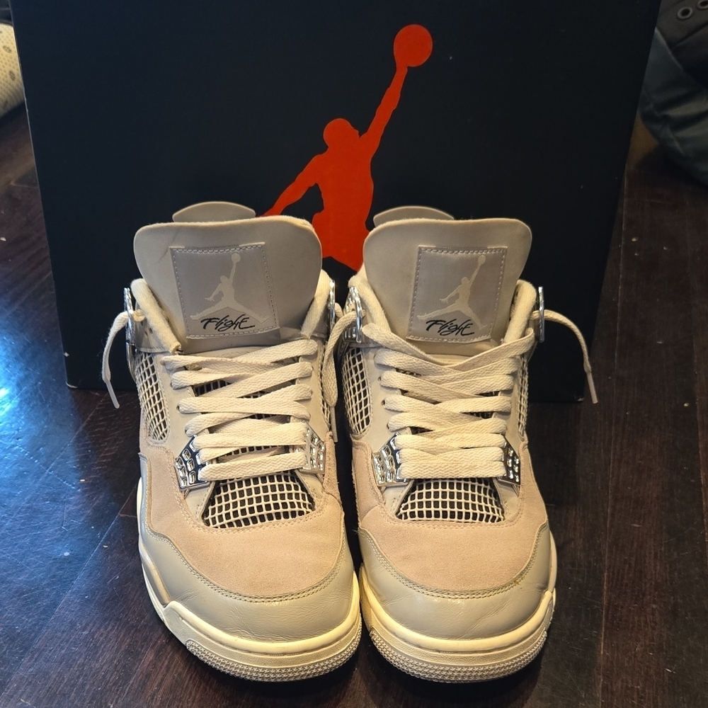 Jordan Sneakers - Gray